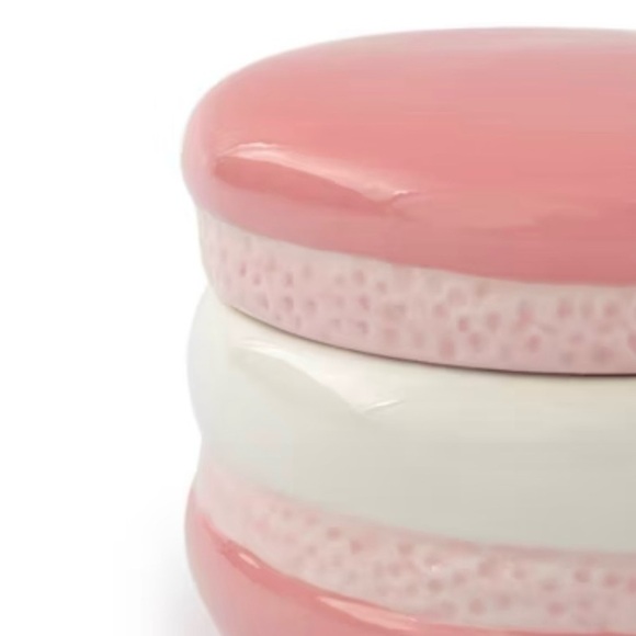 Target Bullseye's Playground Ceramic Macaron Trinket Box Pink White NWT - Picture 3 of 4